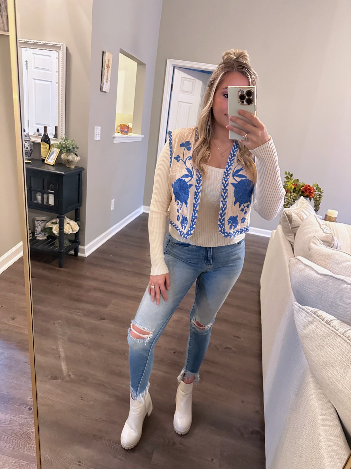 Floral Embroidered Crop Vest- Blue