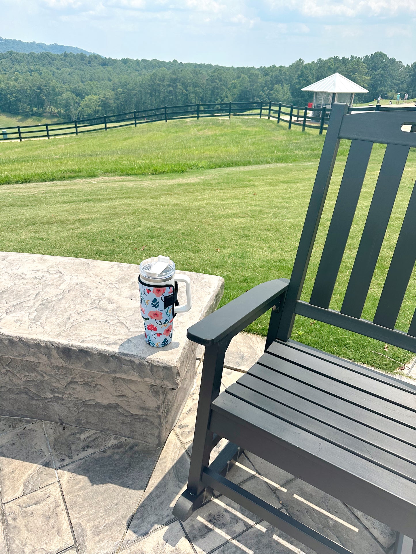 40 oz Tumbler Neoprene Sleeve- Light Blue Floral