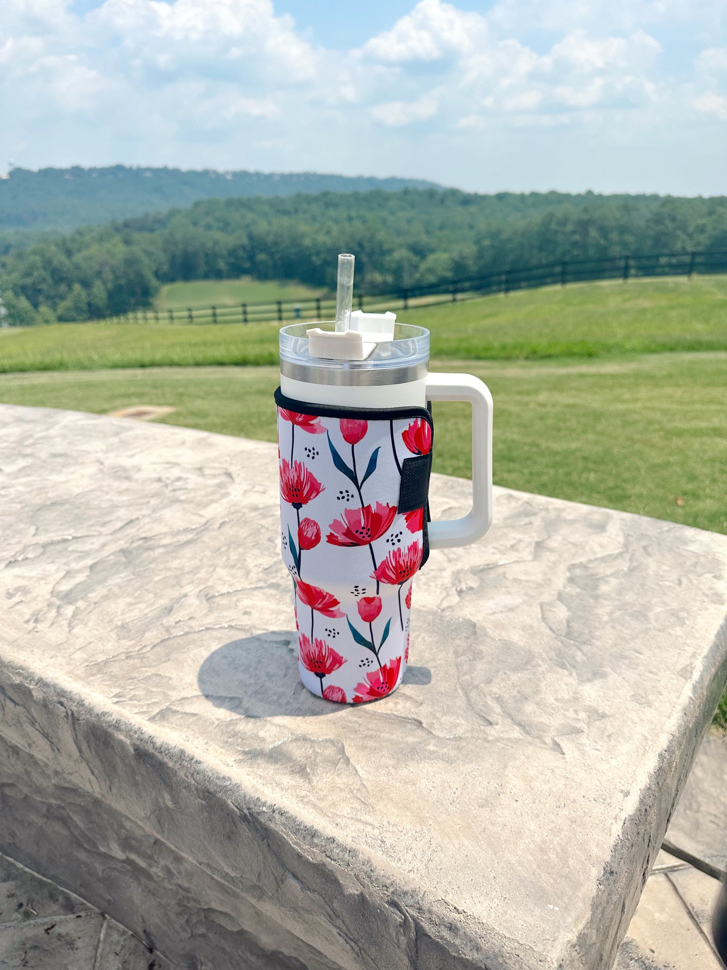 40 oz Tumbler Neoprene Sleeve- Hot Pink Floral