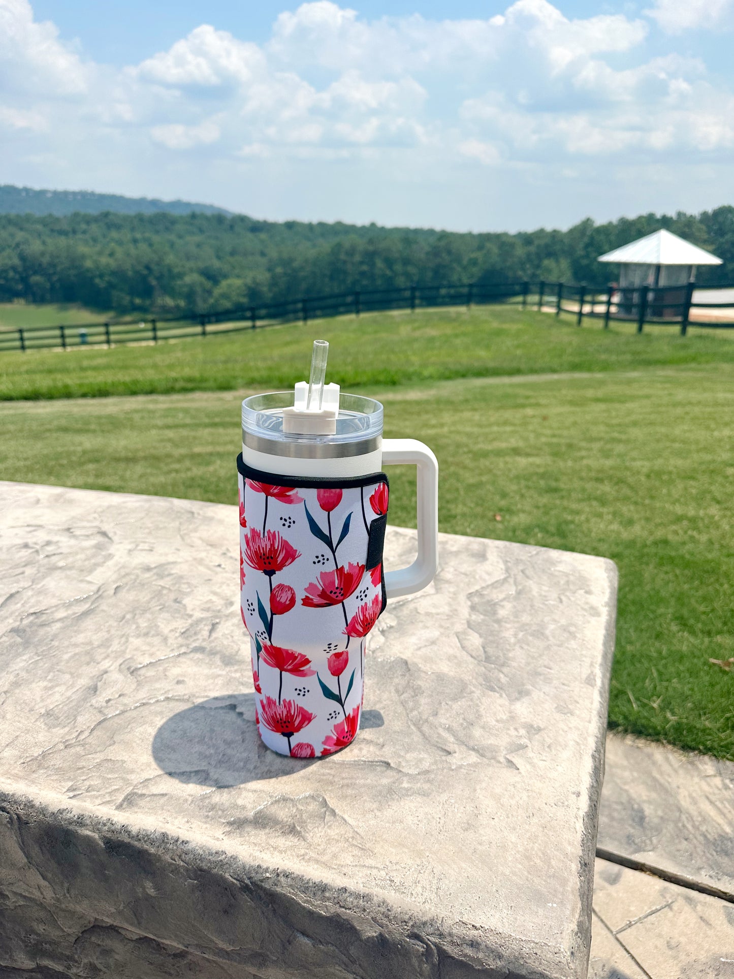 40 oz Tumbler Neoprene Sleeve- Hot Pink Floral